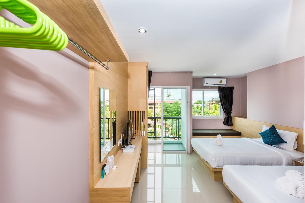 Royal Luxury Hotel Patong Exterior foto