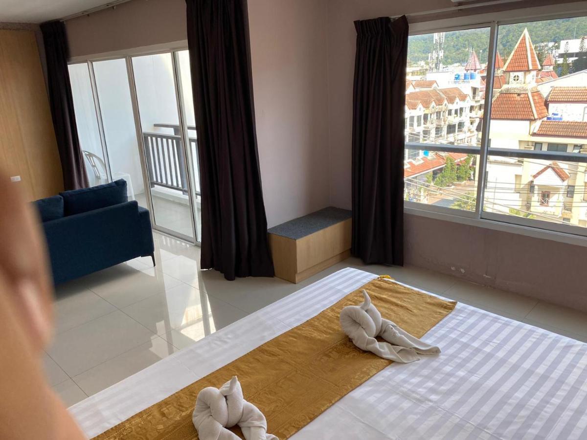 Royal Luxury Hotel Patong Exterior foto